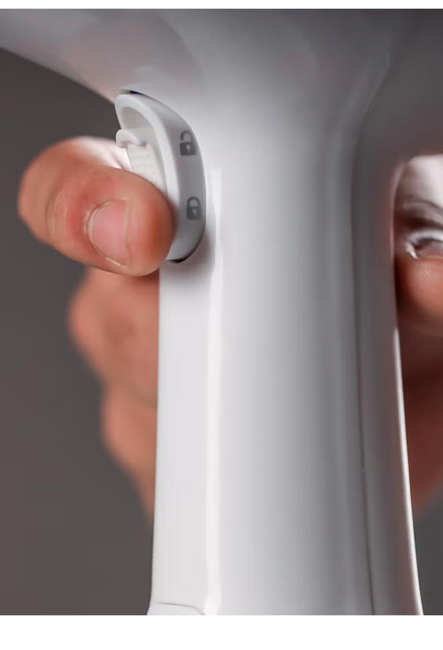 Portable Garment Steamer - Geepas for All Fabrics